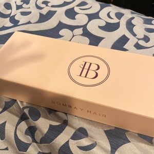 BRAND NEW Bombay hair curler. 32MM rose gold clamp iron.